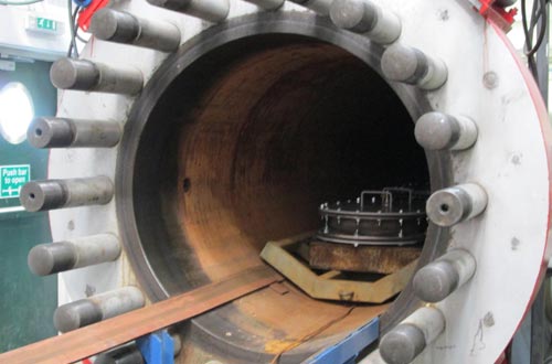 Sea chest covers loaded into hydrostatic chamber.